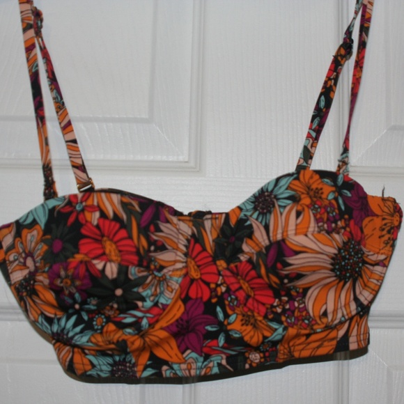 Floral Bralette swimsuit clasp back - Picture 2 of 4